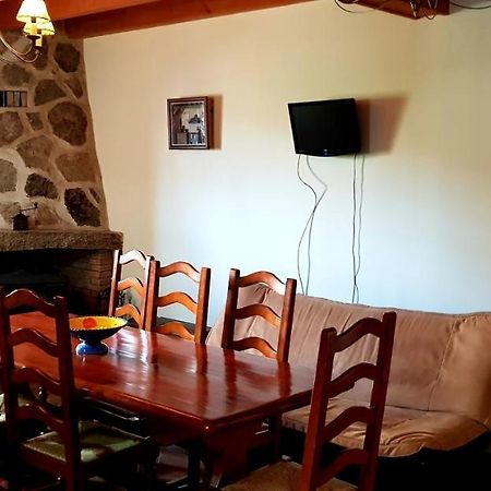 Casa Rural Tio Carlillos オヨス・デル・エスピーノ エクステリア 写真