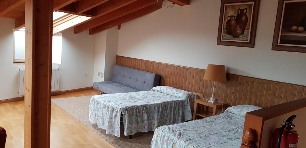 Casa Rural Tio Carlillos オヨス・デル・エスピーノ エクステリア 写真